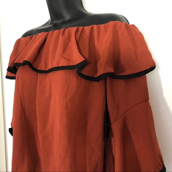 NWT Rustic Romantic Off-shoulder Blouse - Picture 2 of 5